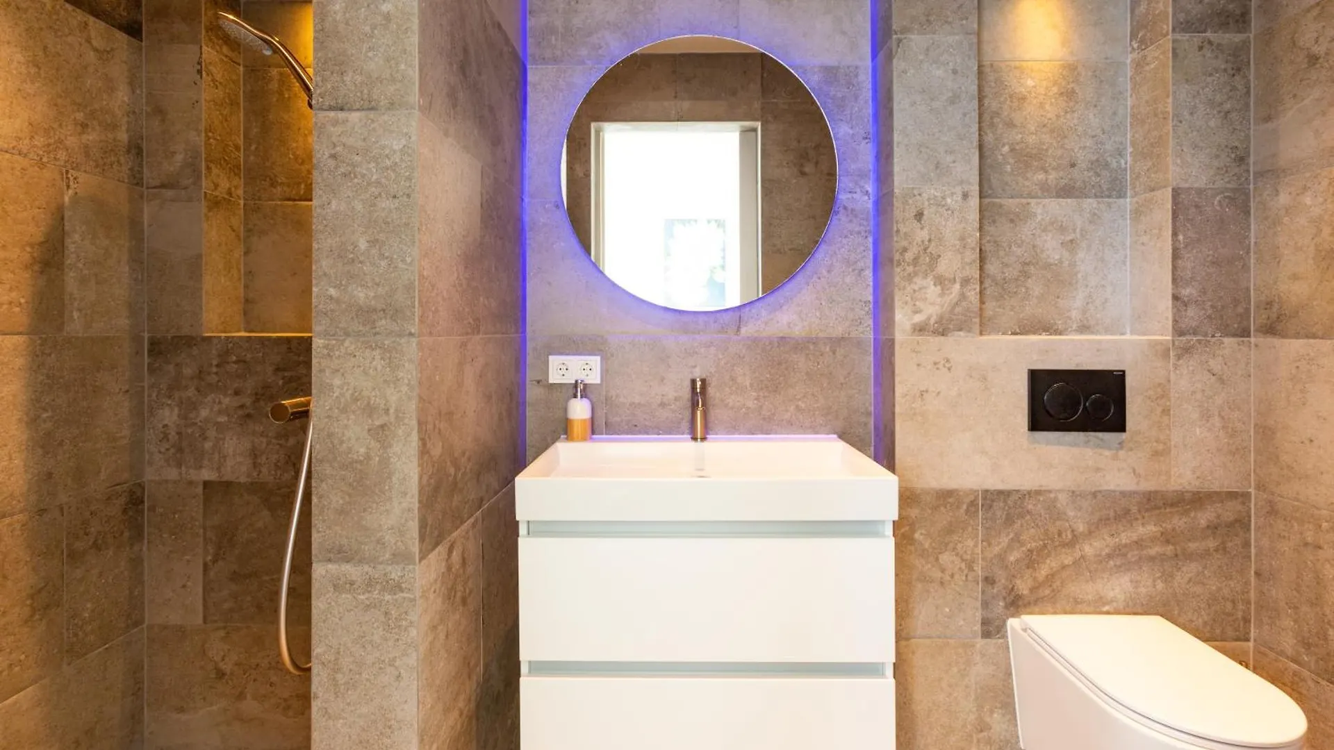 Luxe Penthouse Met Zeezicht En Directe Toegang Tot Zwembad En Strand Op Mambo Beach 0*, Willemstad