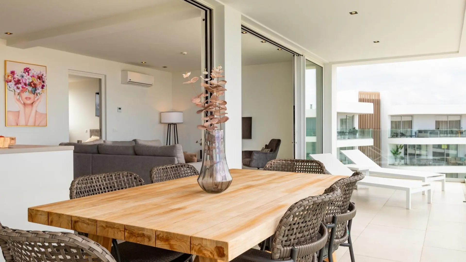 Appartamento Luxe Penthouse Met Zeezicht En Directe Toegang Tot Zwembad En Strand Op Mambo Beach