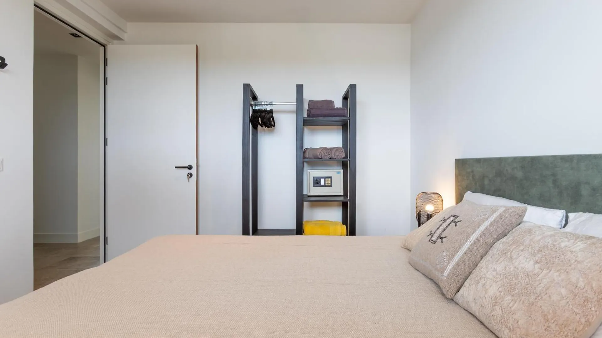 Luxe Penthouse Met Zeezicht En Directe Toegang Tot Zwembad En Strand Op Mambo Beach 0*, Willemstad